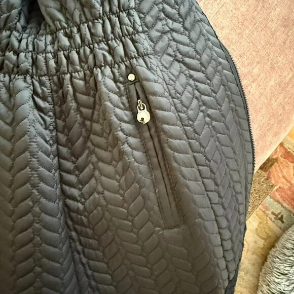 Black Reversible Fitted Lambs Wool/Quilted Coat - Picture 7 of 10